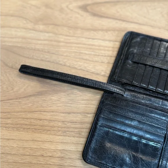 Hobo Women's Vintage Black Leather Wallet/Card Holder/Wristlet - Picture 3 of 6